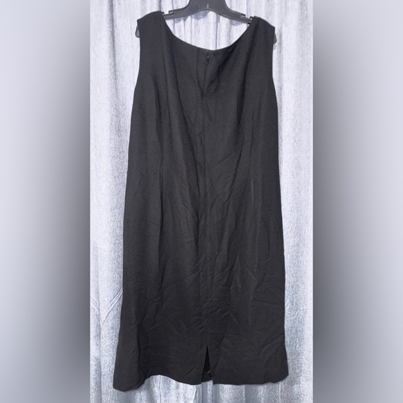 August Max Woman Floral Embroidered Black Dress 26W NWT - Picture 2 of 3